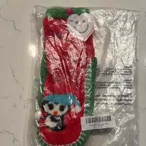 Kids Red and Green Penguin Slipper Socks
